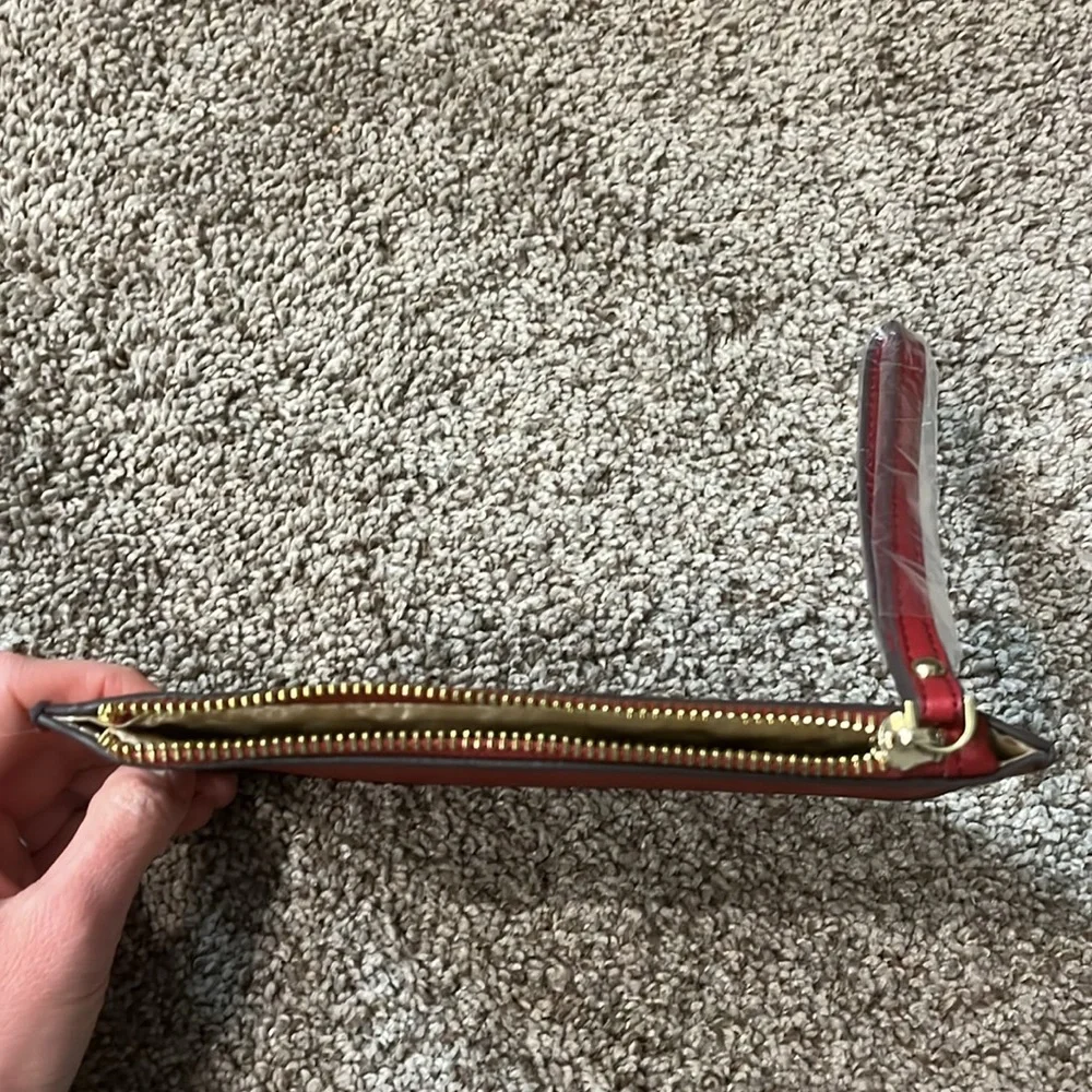 NEW KATE SPADE RED WRISTLET - Picture 6 of 8